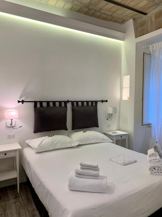 Luxury Rooms Near Colosseum Roma Eksteriør bilde